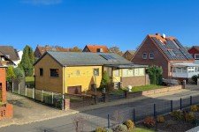 Hauptbild Bungalow mit Wintergarten, Vollkeller und Garage in ruhiger Lage - viel Potenzial f�r Familien