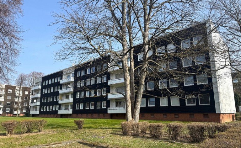 Titel Salzgitter Etagenwohnung Ruhig & zentral: 3-Zi.-DG-Wohnung mit Balkon in Lebenstedt