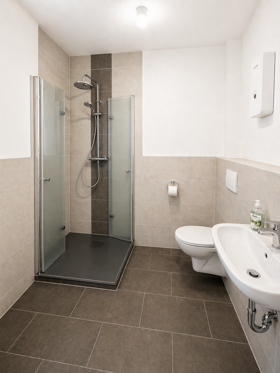 Badezimmer mit Dusche Etagenwohnung Braunschweig