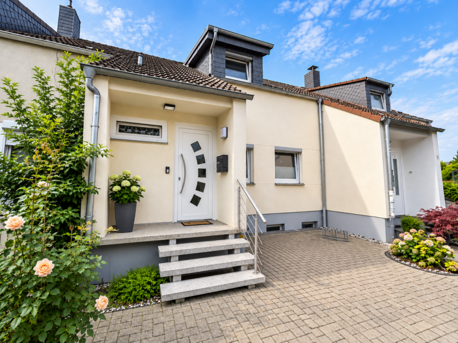 Hauseingang (2) Reihenmittelhaus Salzgitter