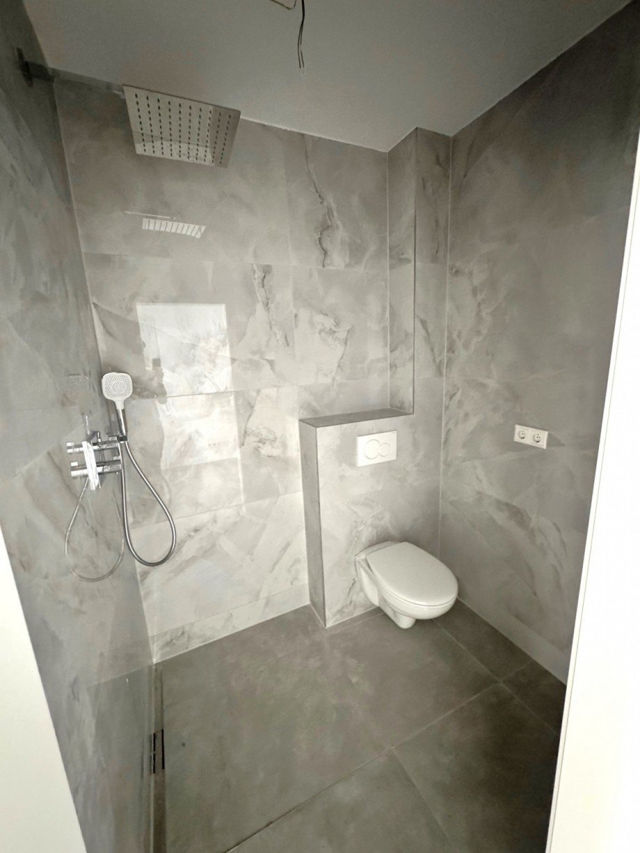 G�ste WC mit Dusche Erdgeschosswohnung Braunschweig