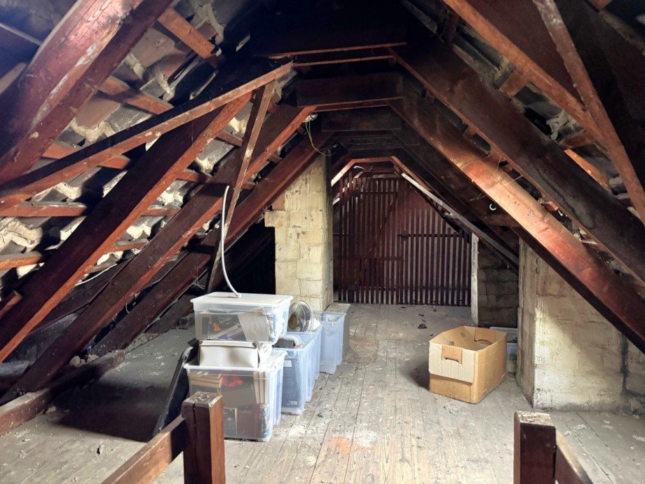 Spitzboden (2) Dachgeschosswohnung Braunschweig