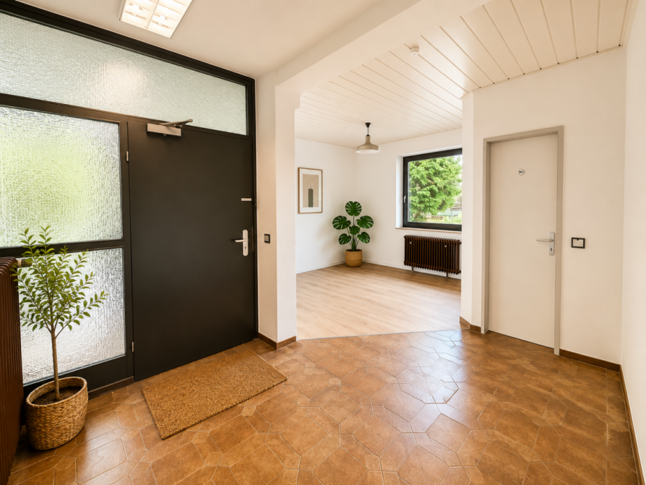 Empfang Flur EG Zweifamilienhaus K�nigslutter