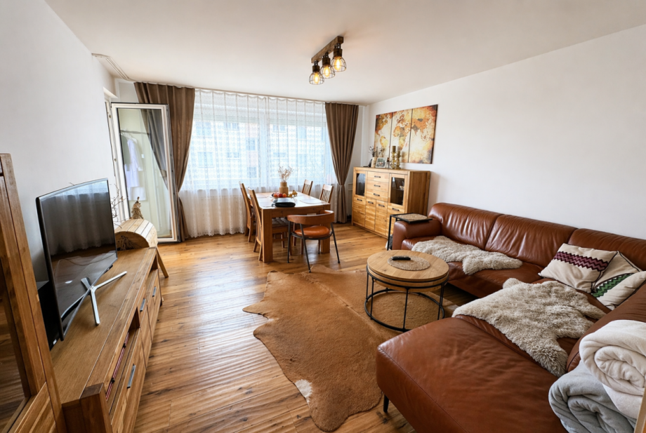 Wohnzimmer I Etagenwohnung Wolfenb�ttel