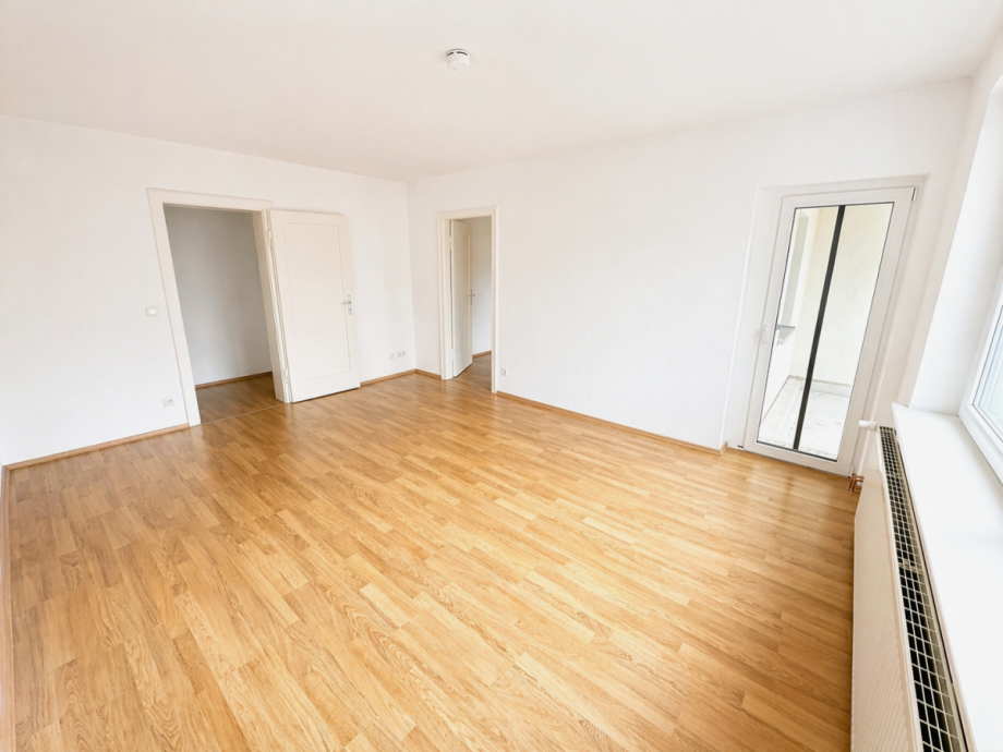 Wohnzimmer (2) Etagenwohnung Braunschweig