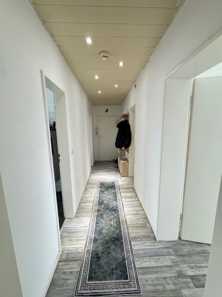Flur I Etagenwohnung Salzgitter